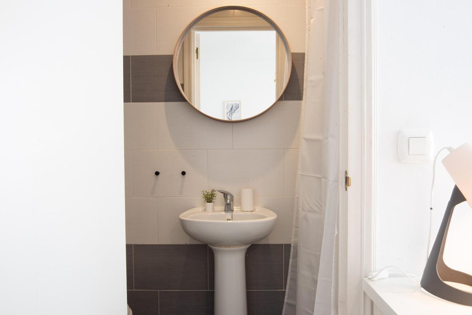 Apartamentos Fv Flats Valencia - Mestalla 7 Екстериор снимка